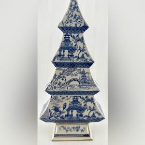 Two's Company blue and white ceramic Chinoiserie Pagoda Christmas tree. 12”